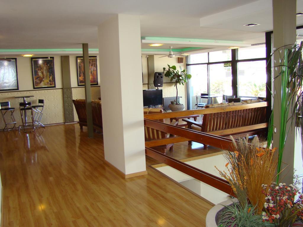 Hotel Temu Villa Carlos Paz Exteriör bild